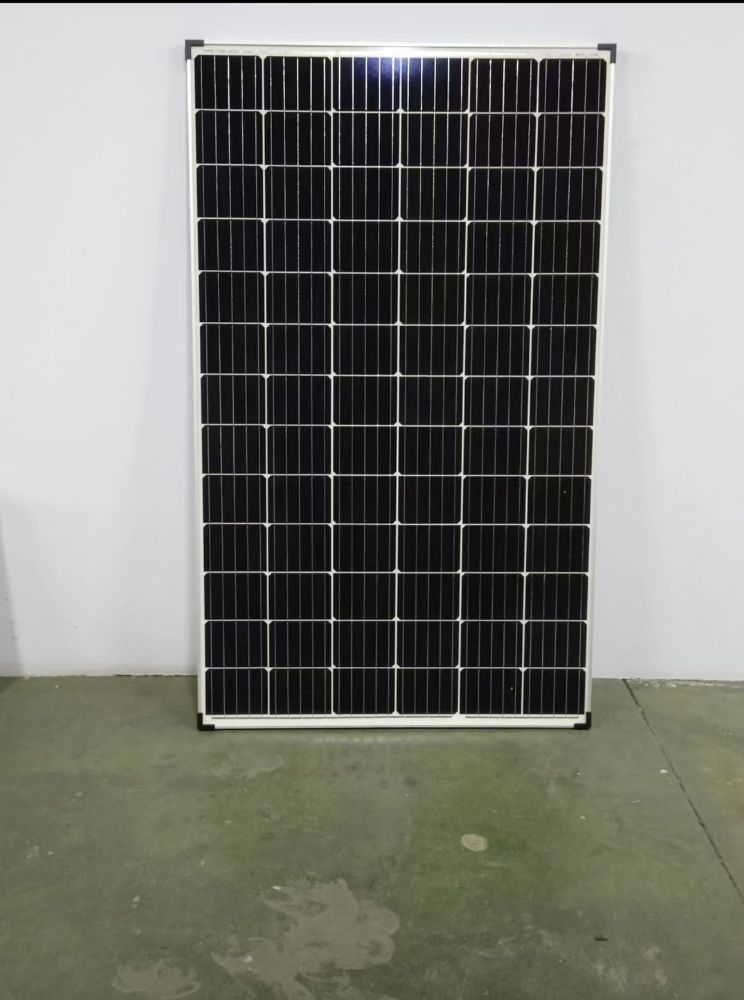  太阳能光伏组件  太阳能电池板